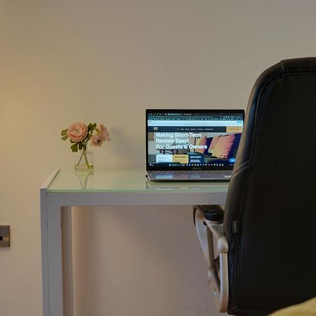 Stylish 2 Bed Apt 18 - City Centre, Free Parking, Espresso Machine & Netflix - Hosted By Stay Host Save Sheffield Ngoại thất bức ảnh