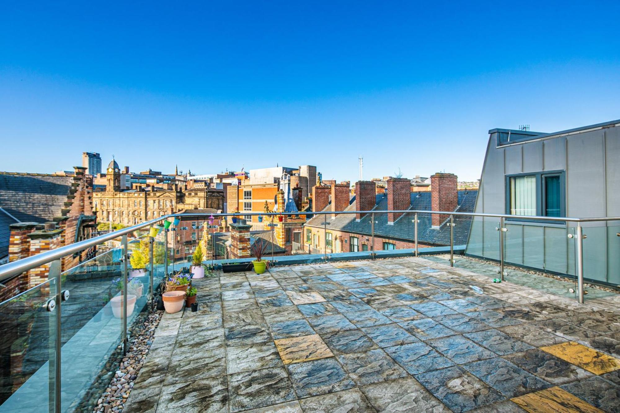 Stylish 2 Bed Apt 18 - City Centre, Free Parking, Espresso Machine & Netflix - Hosted By Stay Host Save Sheffield Ngoại thất bức ảnh