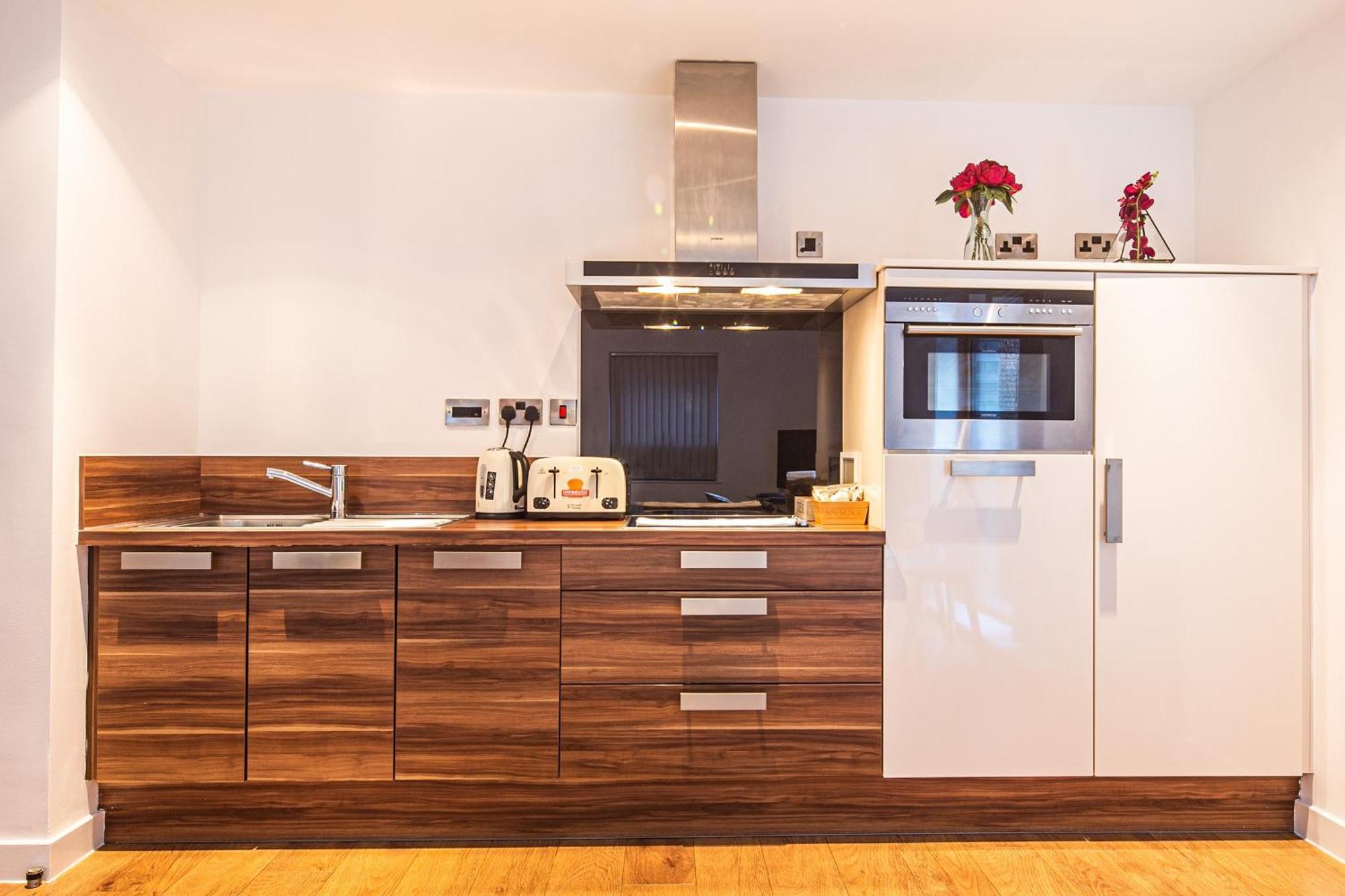 Stylish 2 Bed Apt 18 - City Centre, Free Parking, Espresso Machine & Netflix - Hosted By Stay Host Save Sheffield Ngoại thất bức ảnh